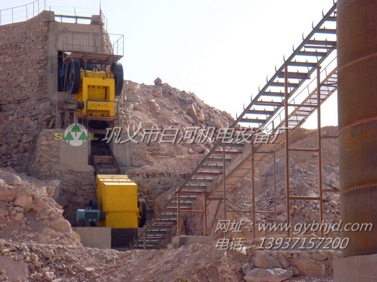 白河機(jī)電砂石生產(chǎn)線(xiàn)青?,F(xiàn)場(chǎng)